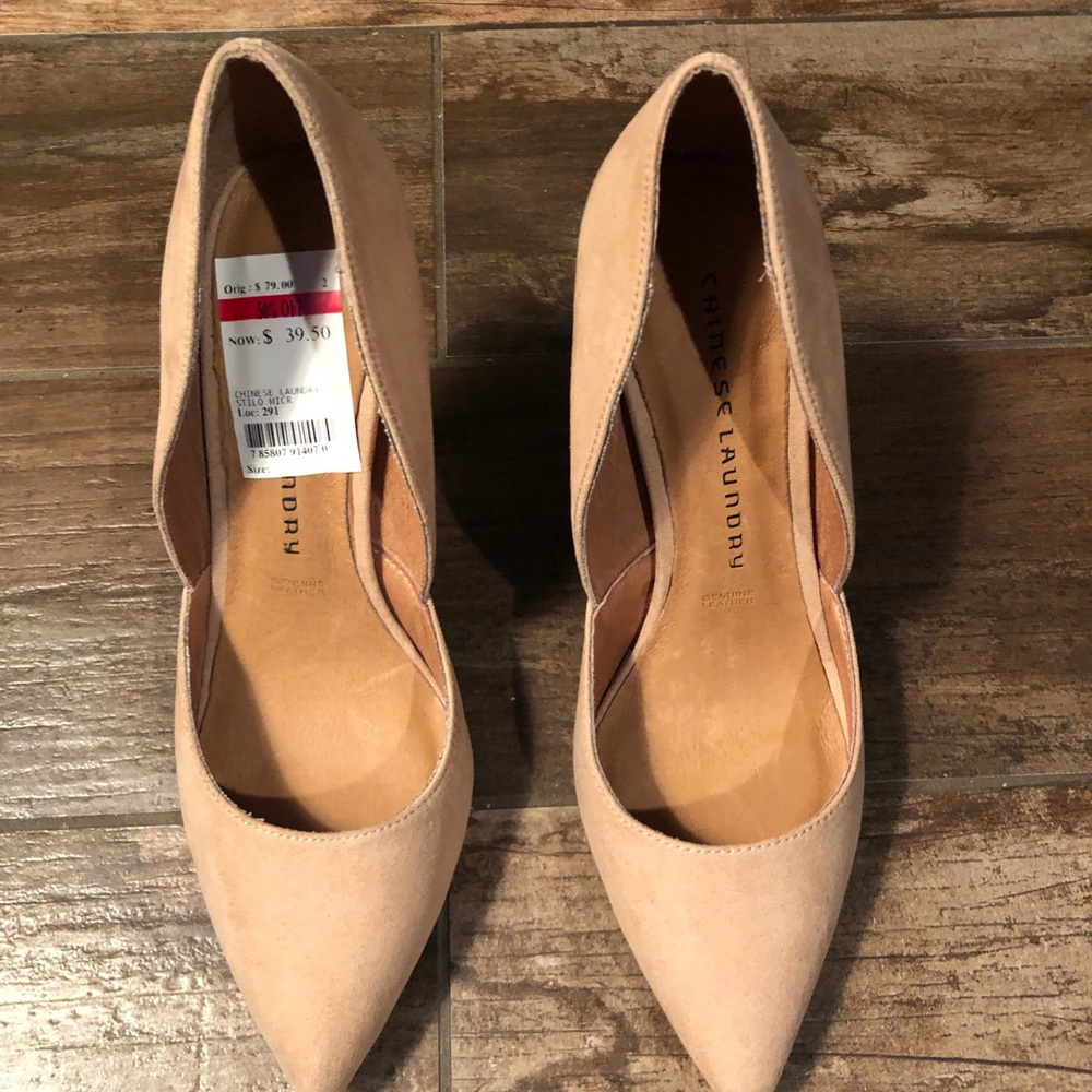 Chinese Laundry Blush Pink Faux Suede. Pump size 8